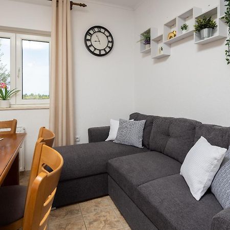 Holiday Residence Maja Katuni Екстер'єр фото