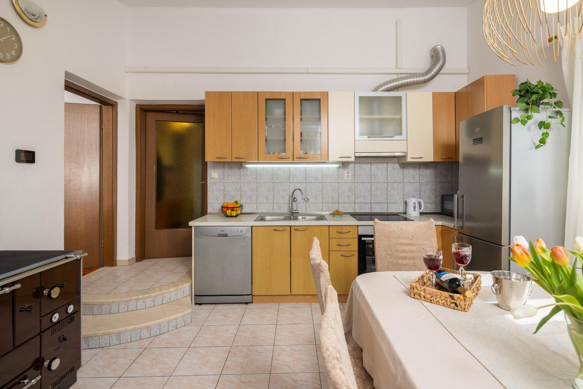 Holiday Residence Maja Katuni Екстер'єр фото