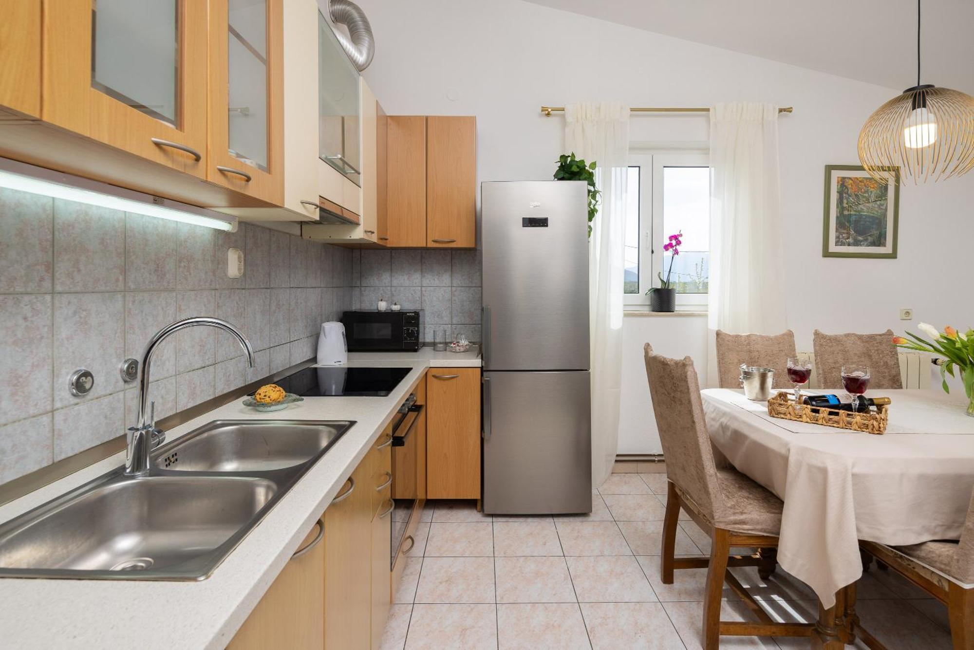 Holiday Residence Maja Katuni Екстер'єр фото