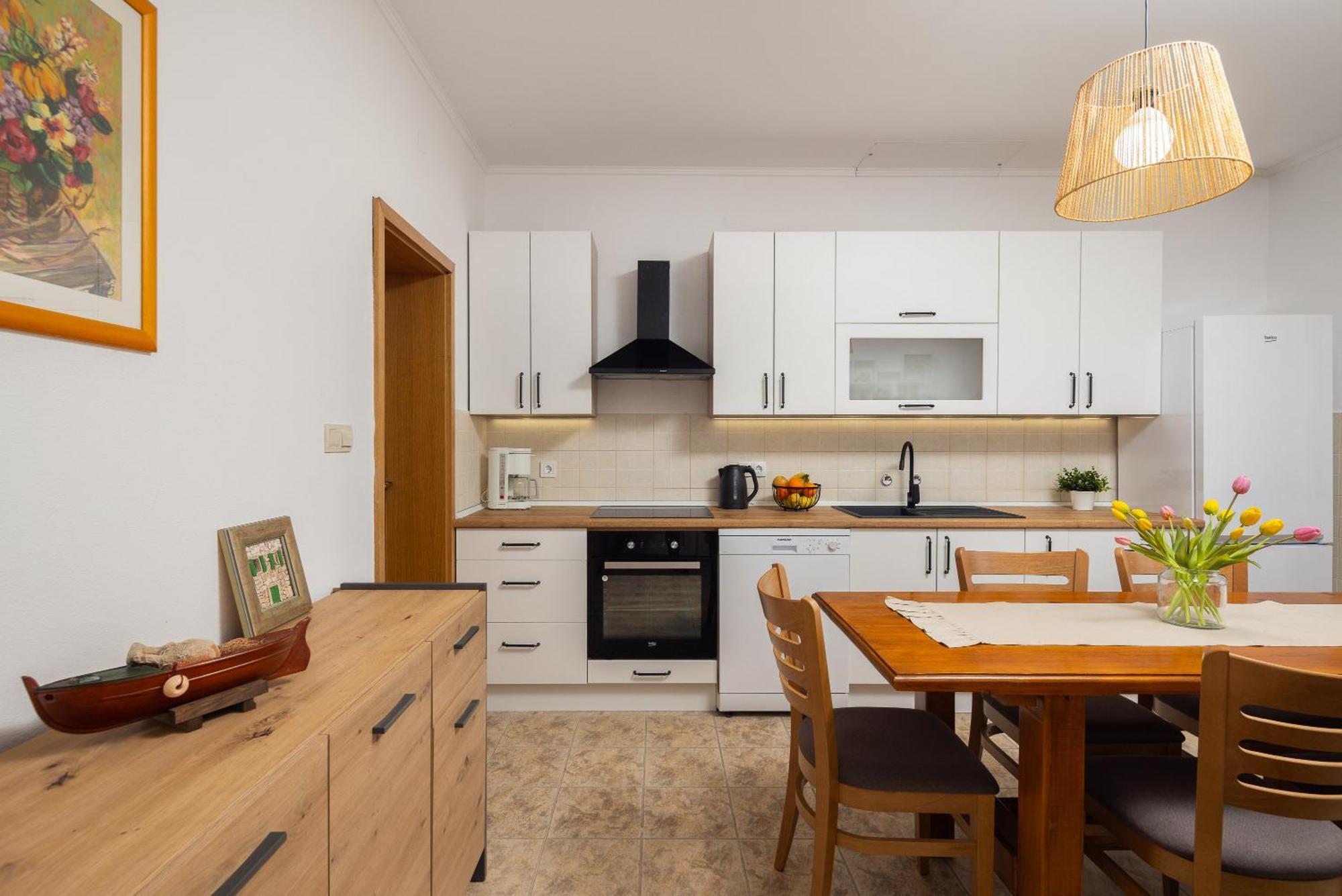 Holiday Residence Maja Katuni Екстер'єр фото