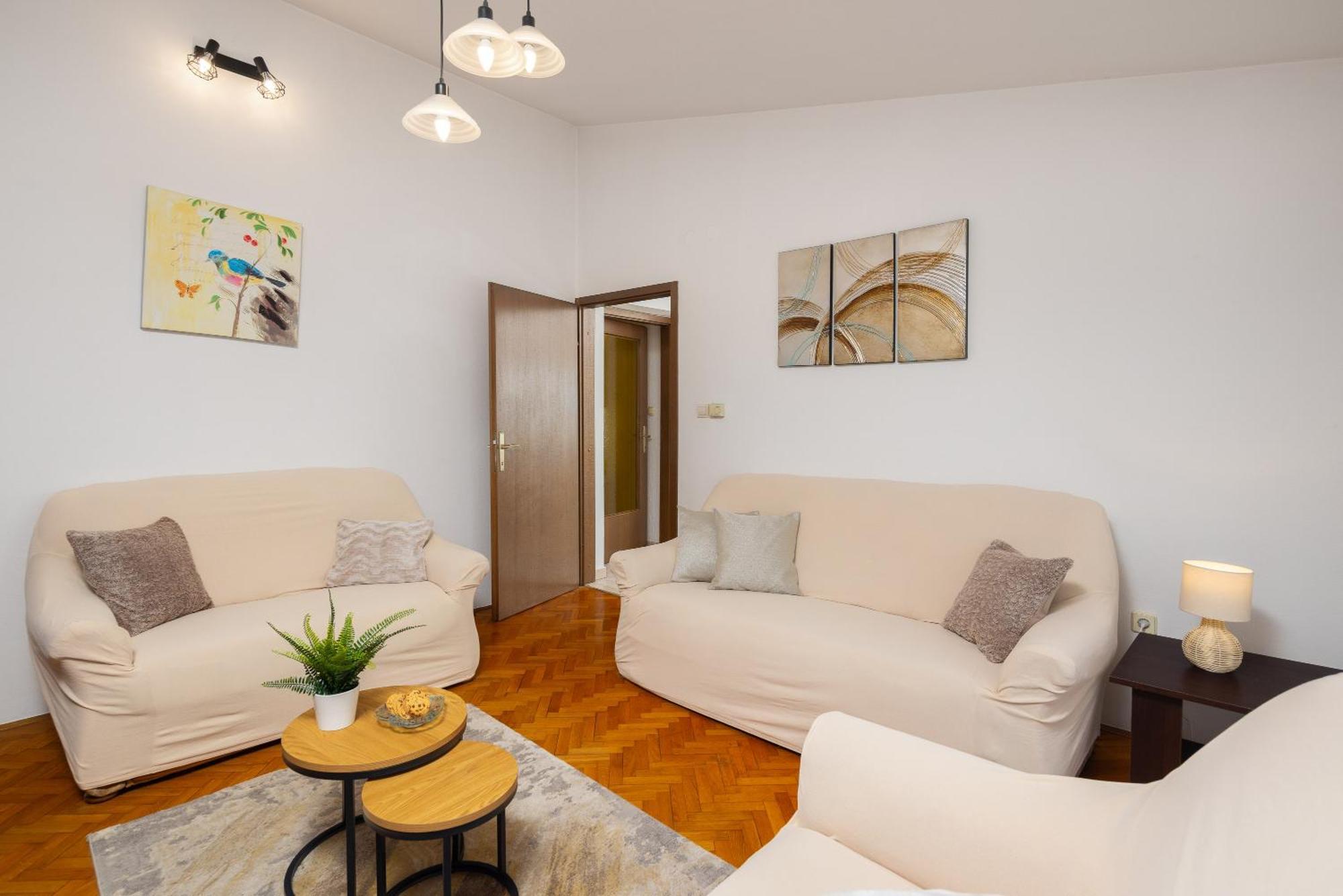 Holiday Residence Maja Katuni Екстер'єр фото