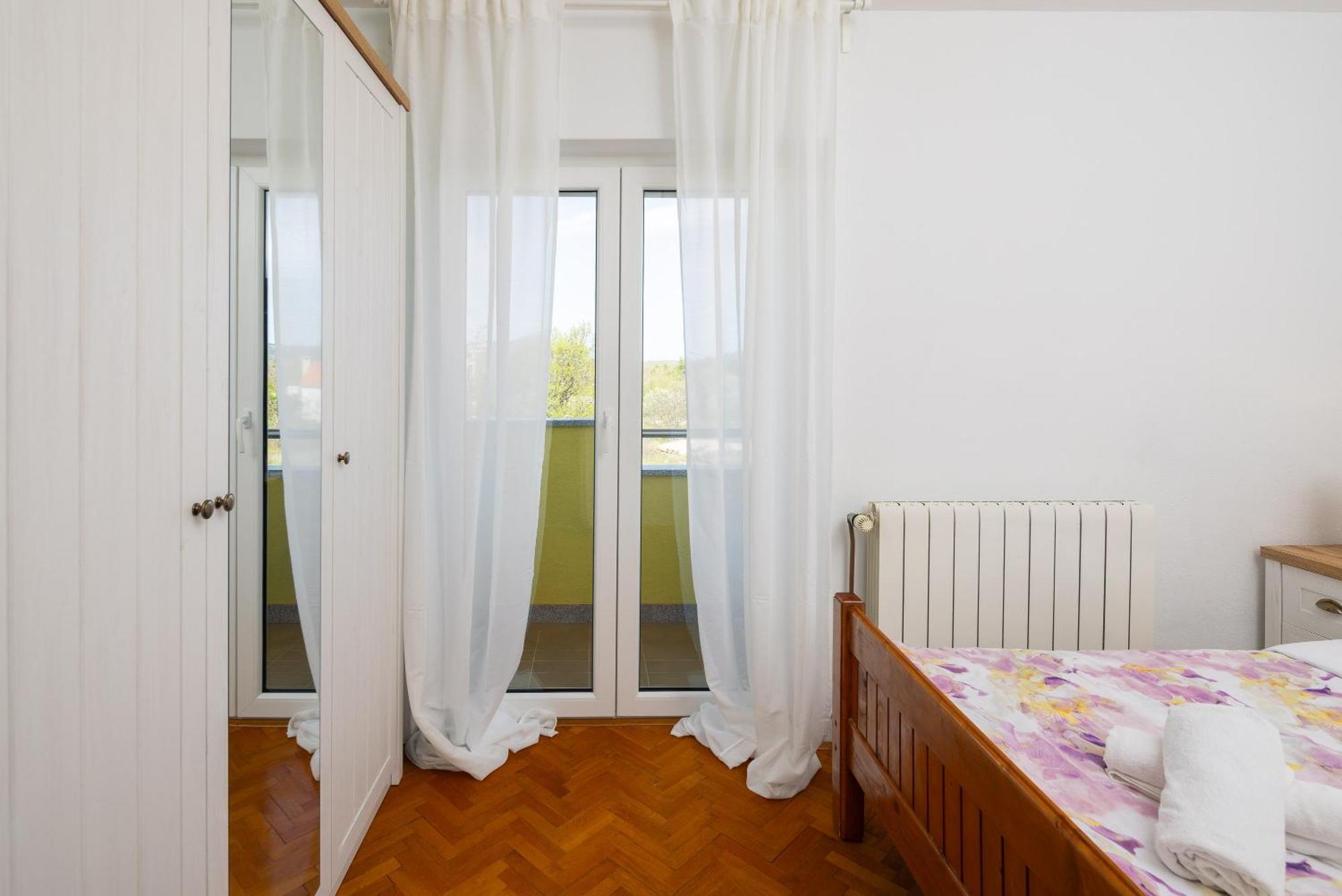 Holiday Residence Maja Katuni Екстер'єр фото