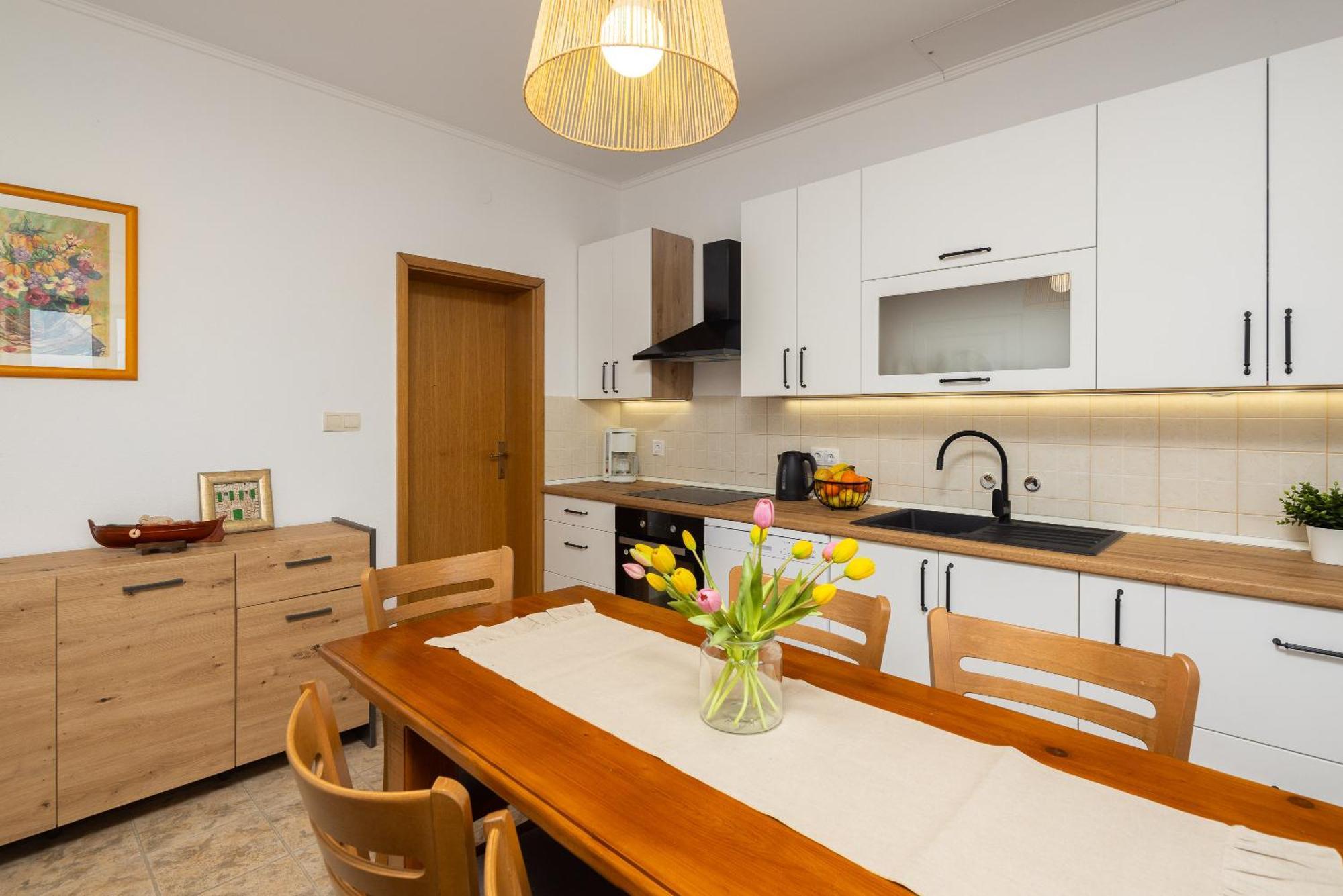 Holiday Residence Maja Katuni Екстер'єр фото