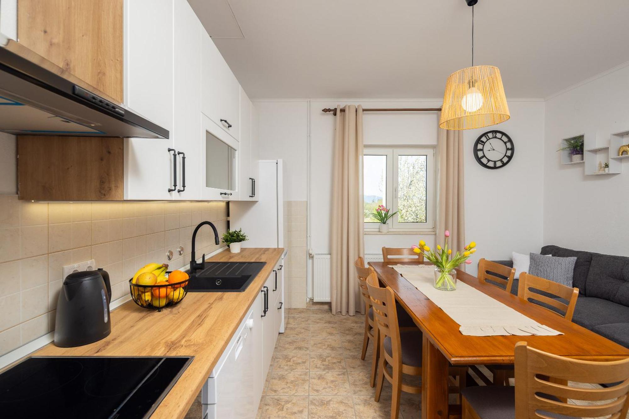 Holiday Residence Maja Katuni Екстер'єр фото