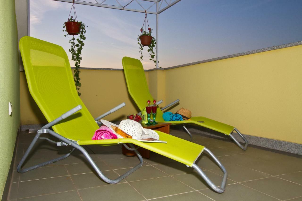 Holiday Residence Maja Katuni Екстер'єр фото
