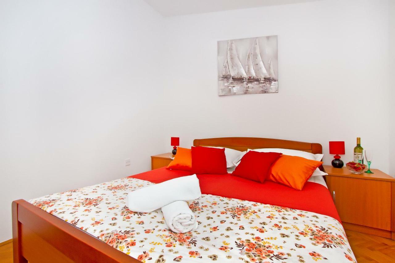 Holiday Residence Maja Katuni Екстер'єр фото